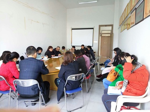 思政部召開課程建設專題會議